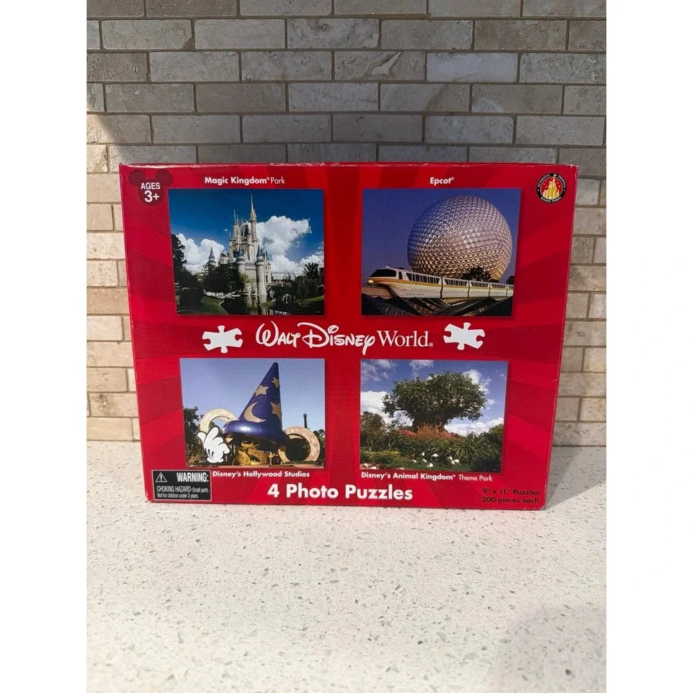 Disney World Parks Puzzle‎ Set 4x200pc Epcot Magic Kingdom Vintage